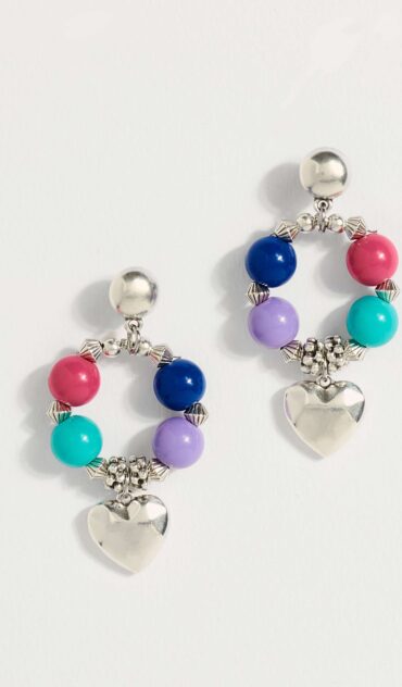 SIREN σκουλαρίκι με χρωματιστές ακρυλικές χάντρες, και επάργυρα στοιχεία.