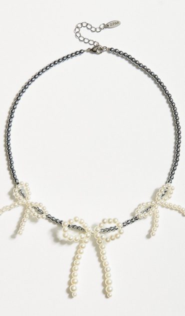PINET NECKLACE